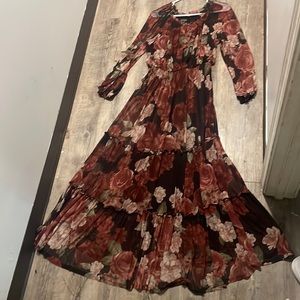 Selling a dress,Bran:Enfocus,Women